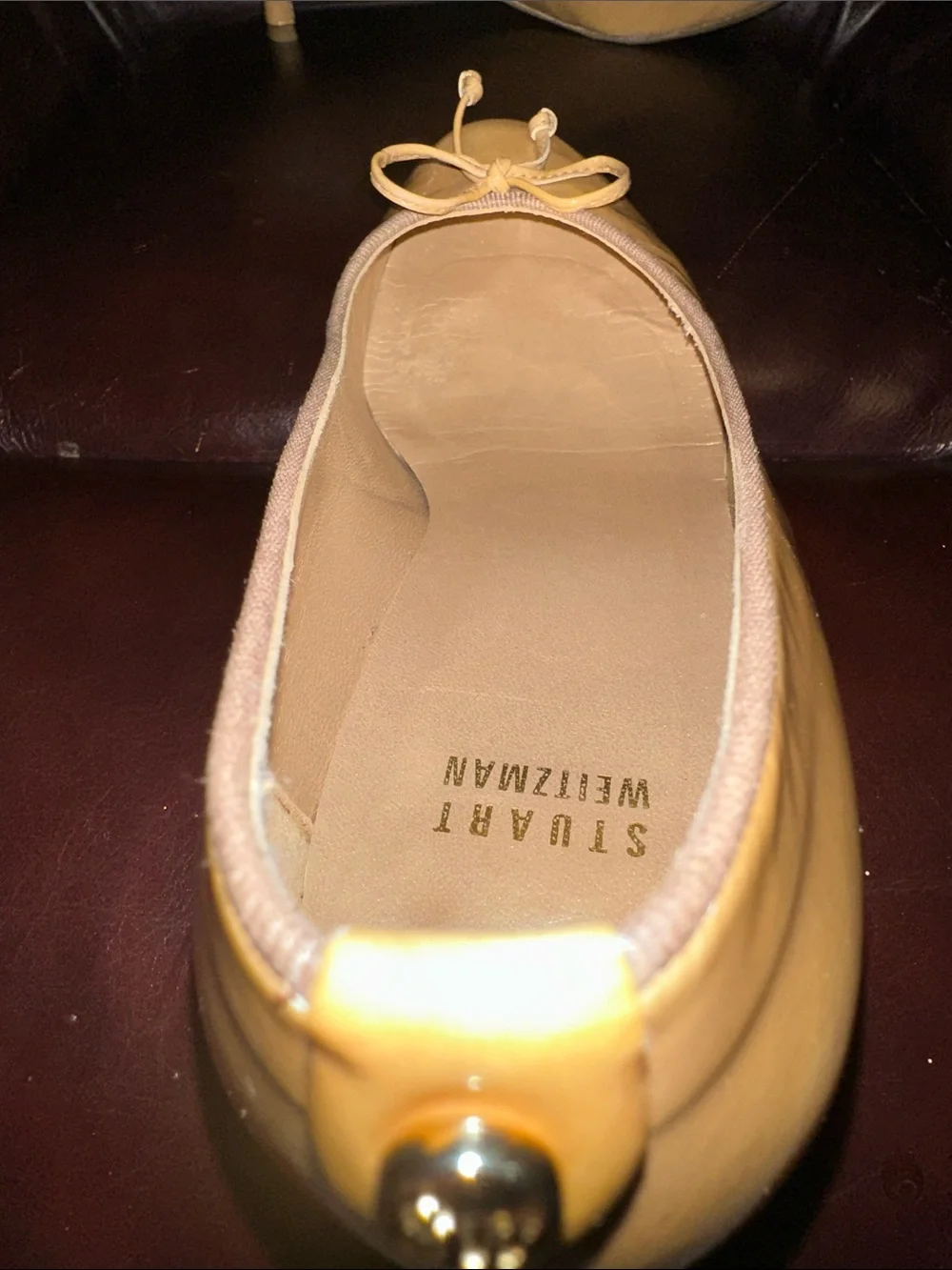 Stuart Weitzman Nude Patent Leather Kitten Heels - Picture 15 of 16